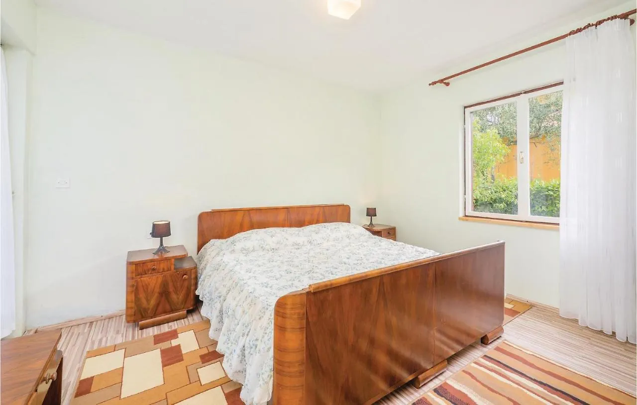 2 Bedroom Cozy Apartment In Labin 拉宾 0*,